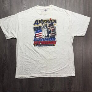 Vintage 2001 America Stands Strong 9/11 Memorial T-Shirt White XL